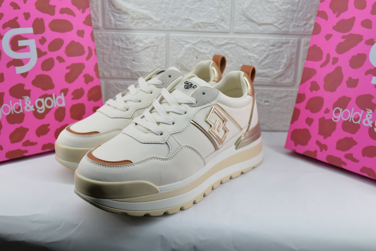 Sneakers Gold & Gold GB 947 BEIGE