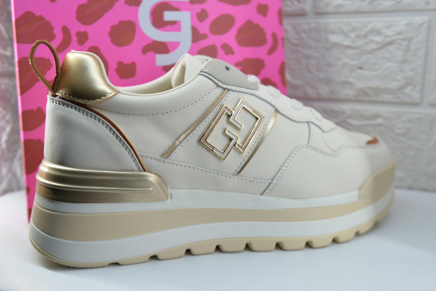 Sneakers Gold & Gold GB 947 BEIGE