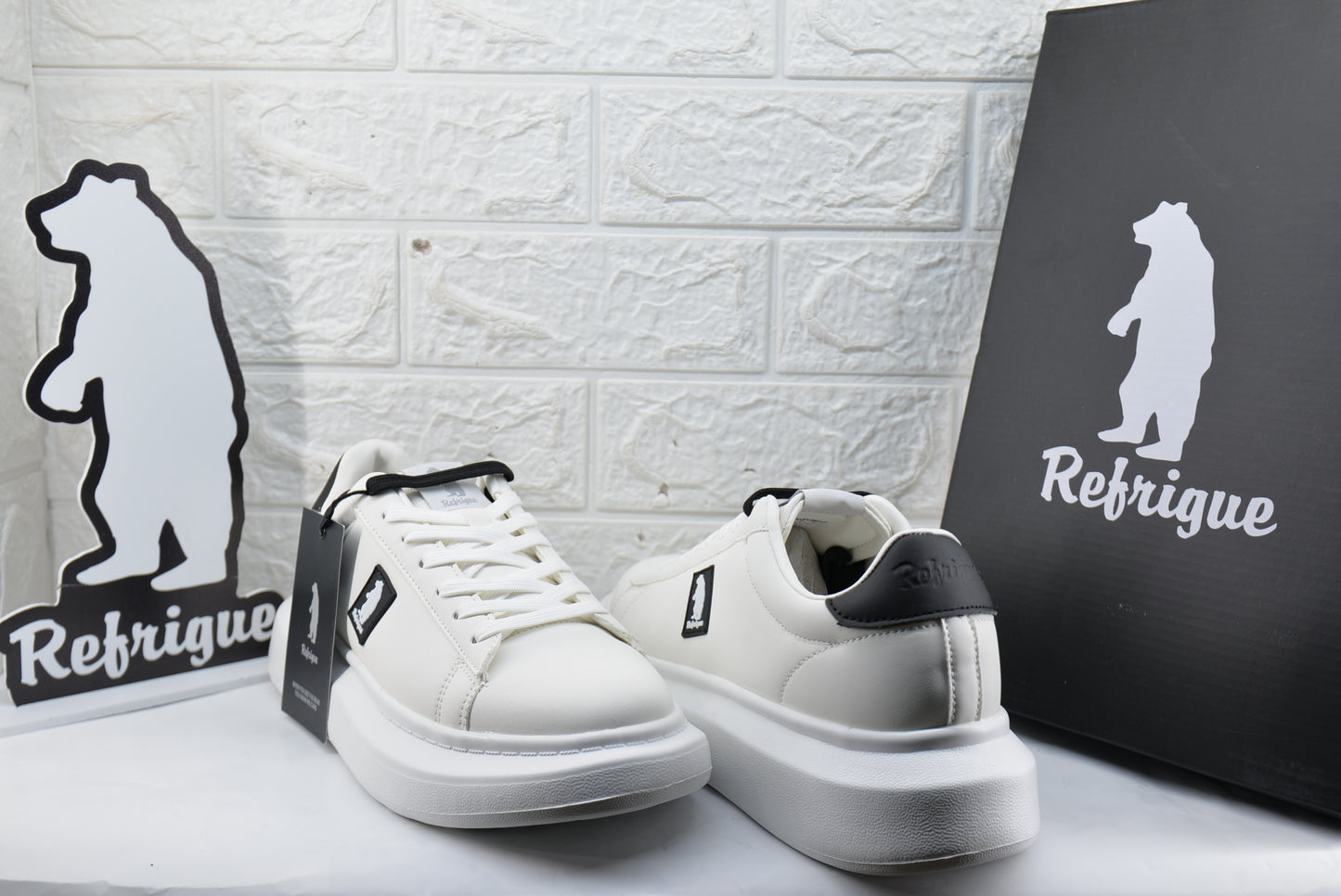 Sneakers Refrigue ART. SMOKY WHITE \ BLACK