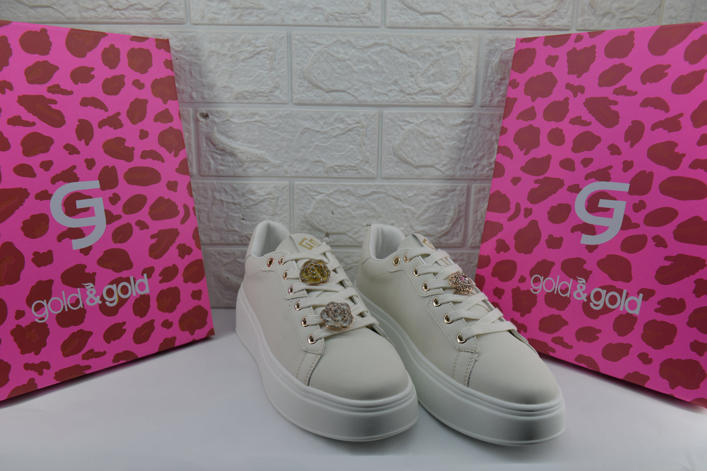 Sneakers Gold & Gold GB 916 ORO